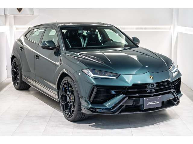 ウルスペルフォルマンテ 4WD