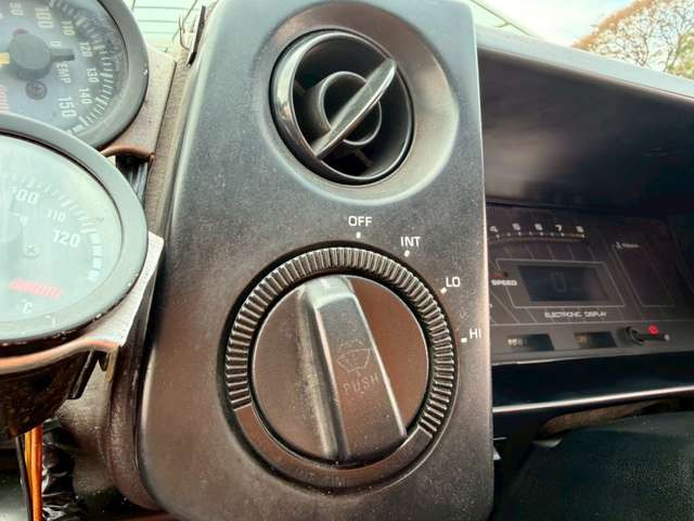 �C�ɂȂ邨�Ԃ�����܂�����E�̓d�b�ԍ����璼�ڂ��X�ɂ��₢���킹���������B�x�����@����ԗ����A��Ԃ܂łȂ�ł������������Ē����܂��B�X�^�b�t�ꓯ���A�����҂����Ă���܂��B