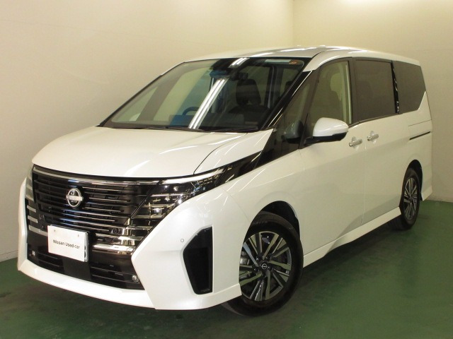 セレナ1.4 e-POWER ハイウェイスターV