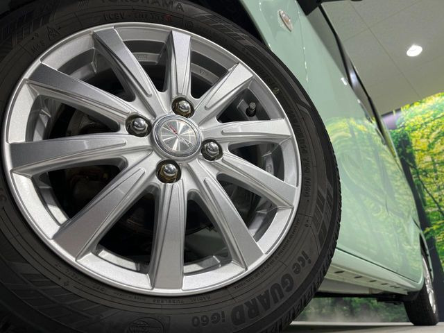 �y14�C���`�A���~�z�C�[���z�O�ςɃ}�b�`�����A���~�z�C�[���𑕒����Ă���܂��B�e��A���~�z�C�[����A�X�^�b�h���X�^�C�����戵�����Ă���܂��B���񂲑��k����������