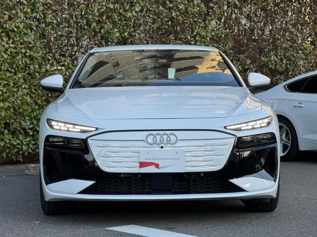 A6スポーツバック e-tronパフォーマンス