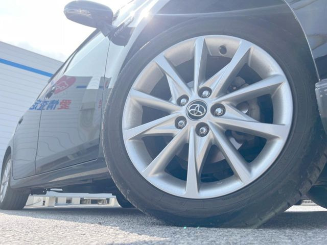 �y�����A���~�z�C�[���z�O�ςɃ}�b�`���������A���~�z�C�[���𑕒����Ă���܂��B�e��ЊO�A���~�z�C�[����A�X�^�b�h���X�^�C�����戵�����Ă���܂��B���񂲑��k����������