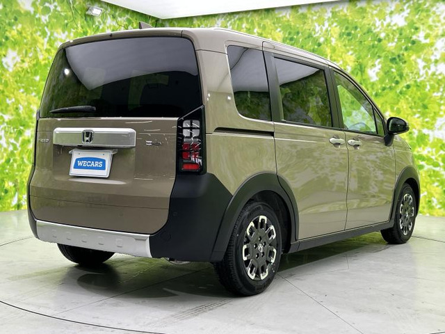 フリード1.5 ハイブリッド クロスター