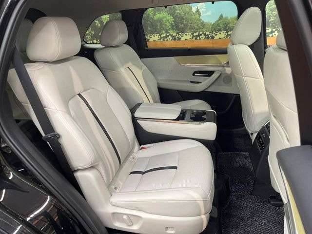 ���ڒ����̓E�H�[�N�X���[�ƂȂ��Ă���܂��B���ڂƎO��ڂ̈ړ�����~�肪�Ƃ��Ă��y�ɂȂ�̂ŁA���~��̍ۂ��X�g���X�������邱�Ƃ͂���܂����