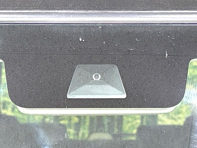 �y�z���_�Z���V���O�z���s���ɑO���̎ԗ�����F�����A�Փ˂������Ȏ��͌x��ƃu���[�L�ŏՓˉ���Ɣ�Q�y�����A�V�X�g�B�����S�Ƀh���C�u�����y���݂��������܂��B