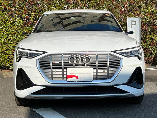 e-tronスポーツバック55 クワトロ 1st エディション バーチャルエクステリアミラー仕様 4WD