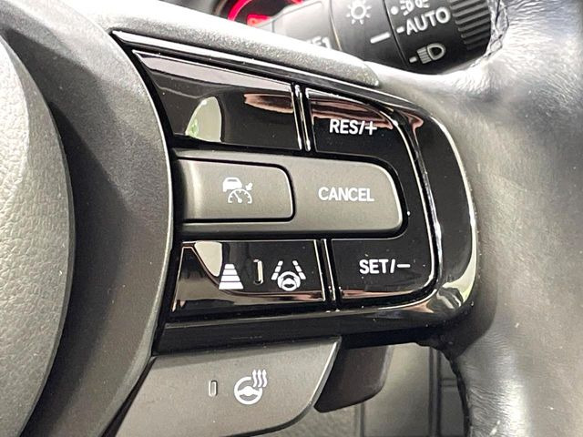 �y�z���_�Z���V���O�z���s���ɑO���̎ԗ�����F�����A�Փ˂������Ȏ��͌x��ƃu���[�L�ŏՓˉ���Ɣ�Q�y�����A�V�X�g�B�����S�Ƀh���C�u�����y���݂��������܂��B