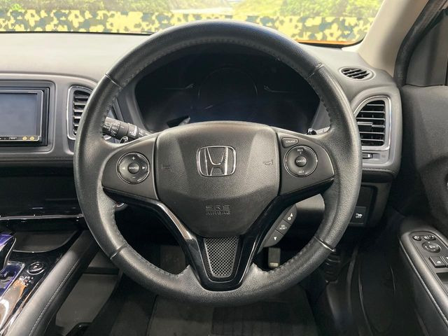 �y�����v�����X�e�A�����O�z�㎿�Ȋv���g�p���邱�ƂŁA��ɂ����������݂ƂĂ��^�]���₷���n���h���ł���