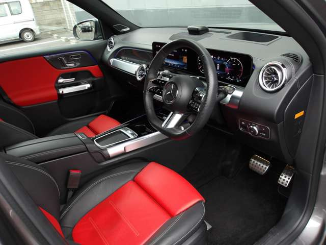 GLBGLB200d 4マチック AMGラインパッケージ 4WD