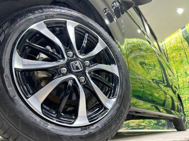 �y����14�C���`�A���~�z�C�[���z�O�ςɃ}�b�`���������A���~�z�C�[���𑕒����Ă���܂��B�e��ЊO�A���~�z�C�[����A�X�^�b�h���X�^�C�����戵�����Ă���܂��B���񂲑��k����������