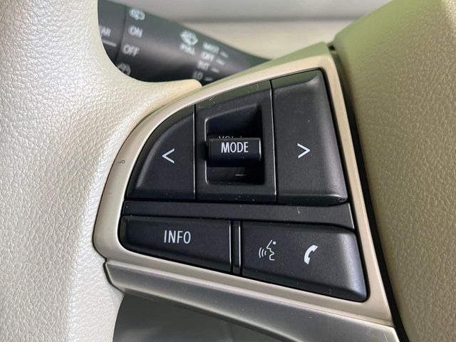 �y�X�e�A�����O�X�C�b�`�z�^�]���A�O������ڐ������炷���ƂȂ��A�I�[�f�B�I���̑��삪�\�ȕ֗��@�\!���S&���K�ȃh���C�u�����o���Ă���܂���