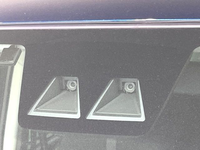 �y�v���N���b�V���Z�[�t�e�B�z�O���̎ԗ��������m���A�Փ˂������Ȏ��͌x��Œ��ӂ𑣂��A�u���[�L�𓥂ޗ͂��T�|�[�g�B�u���[�L�𓥂߂Ȃ������ꍇ�͏Փ˔�Q�y���u���[�L���쓮�A�Փˉ�����T�|�[�g���܂��B