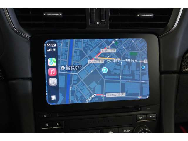 弊社では別途有償にて全国のディーラー様や認定工場で修理可能な保証のご用意をしております。ディーラー様よりも長い期間、保証修理可能となっておりますのでご遠方の方でも安心してお車をご検討頂けます。