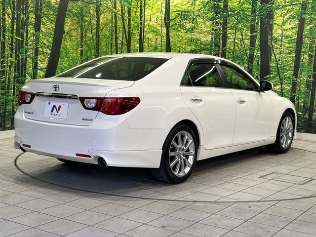 ☆全国のネクステージからお取り寄せが可能※!遠方の店舗に展示してあるクルマが気になる場合も、最寄りの店舗でご覧いただくことが可能です!是非私たちに要望をお聞かせください!※別途費用