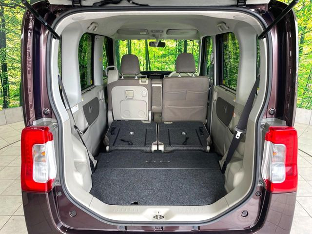 ���i�̂���������ʋ΁A���}���ɏ\���ȉ׎��X�y�[�X���m�ۂ��Ă���܂��B�Z�J���h�V�[�g��|���ƁA�傫�ȉו��̐ύڂ��\�ł���