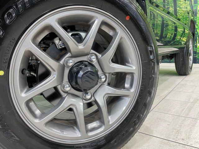 �y����16�C���`�A���~�z�C�[���z�O�ςɃ}�b�`���������A���~�z�C�[���𑕒����Ă���܂��B�e��ЊO�A���~�z�C�[����A�X�^�b�h���X�^�C�����戵�����Ă���܂��B���񂲑��k����������