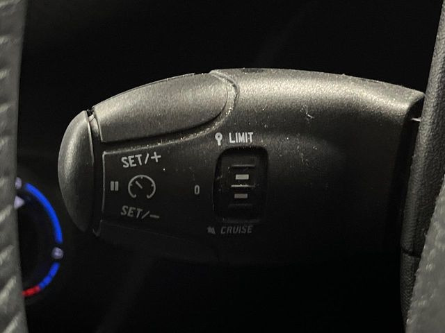 ●オートクルーズコントロール:高速道路や自動車専用道路等にて、定速巡航が可能となる便利な機能です。長距離移動の際でも疲れにくく便利にお使いいただけます♪