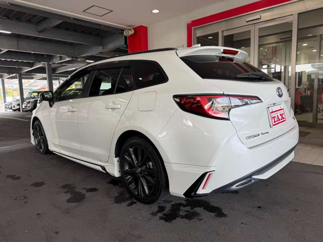 カローラツーリング1.8 ハイブリッド W×B