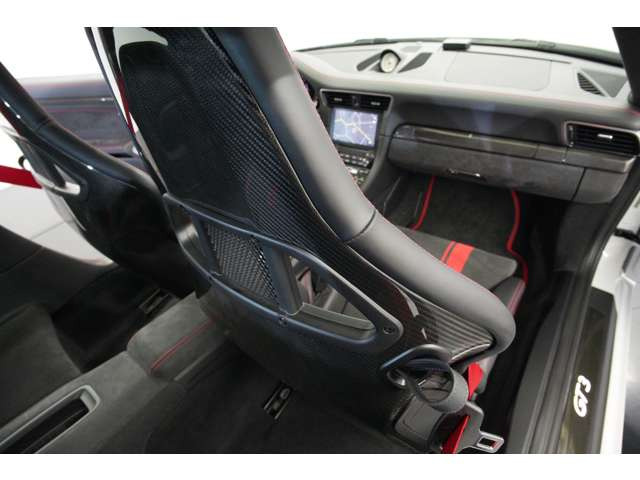 ご不明な点やご質問、更にはご要望など御座いましたらお気軽にお申し付け下さい。出来る限りご要望にお応え致します。弊社の在庫は回転が速いため、お早めにご検討頂ければ幸いです。