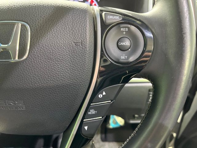 �y�N���[�Y�R���g���[���z�������H�����N���N���s�B�A�N�Z���𗣂��Ă���葬�x�ő��s���ł��A�������^�]���̕��S���y��!�����E�������ȒP�ȃX�C�b�`����Œ����ł��܂��B