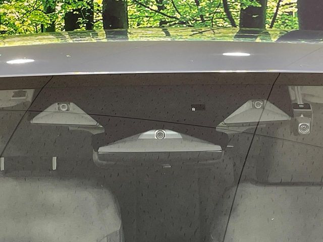 �y�A�C�T�C�g�R�A�e�N�m���W�[�z�O���̎ԗ��������m���A�Փ˂������Ȏ��͌x��Œ��ӂ𑣂��A�u���[�L�𓥂ޗ͂��T�|�[�g�B�u���[�L�𓥂߂Ȃ������ꍇ�͏Փ˔�Q�y���u���[�L���쓮�A�Փˉ�����T�|�[�g���܂��B