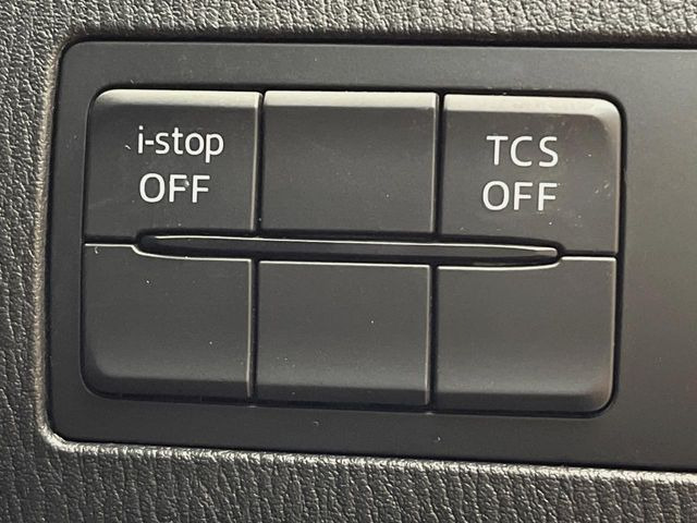 �y�A�C�h�����O�X�g�b�v�z�ԐM����a�؂Œ�Ԃ����ۂɃG���W�����~���A���ʂȔR���̏����}���܂��B�R��������ی�ɂȂ���@�\��G���W���̓u���[�L�𗣂��΍Ďn�����܂��B