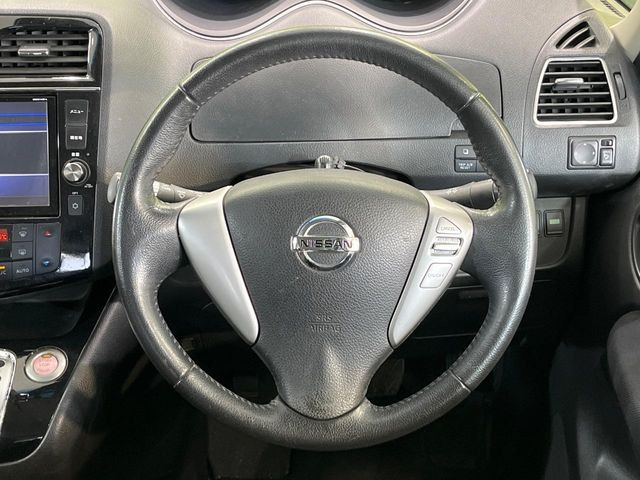 �y�����v�����X�e�A�����O�z�㎿�Ȋv���g�p���邱�ƂŁA��ɂ����������݂ƂĂ��^�]���₷���n���h���ł���