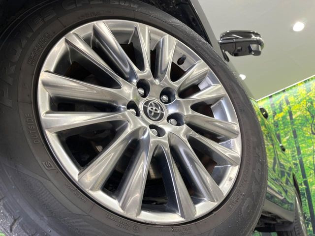 �y����18�C���`�A���~�z�C�[���z�O�ςɃ}�b�`���������A���~�z�C�[���𑕒����Ă���܂��B�e��ЊO�A���~�z�C�[����A�X�^�b�h���X�^�C�����戵�����Ă���܂��B���񂲑��k����������