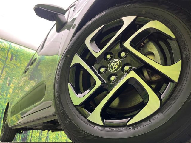 �y����15�C���`�A���~�z�C�[���z�O�ςɃ}�b�`���������A���~�z�C�[���𑕒����Ă���܂��B�e��ЊO�A���~�z�C�[����A�X�^�b�h���X�^�C�����戵�����Ă���܂��B���񂲑��k����������