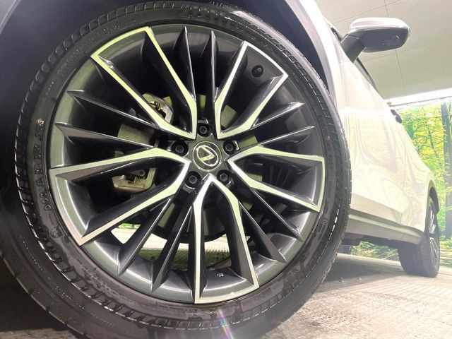 �y����20�C���`�A���~�z�C�[���z�O�ςɃ}�b�`���������A���~�z�C�[���𑕒����Ă���܂��B�e��ЊO�A���~�z�C�[����A�X�^�b�h���X�^�C�����戵�����Ă���܂��B���񂲑��k����������