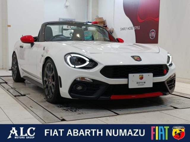 アバルト124スパイダー1.4