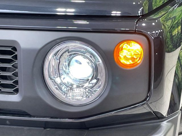 �yLED�w�b�h���C�g�z���V����ԑ��s�����ǍD�Ȏ��E���m�ۂ����S���ĉ^�]�ł��鍂�P�xLED�w�b�h���C�g�𑕔�!�_�����x�������A����d�͂��}�����Ă��܂��B