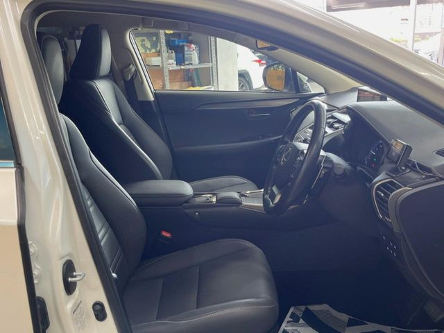 �y���烌�U�[�V�[�g�z����̂ӂ���肪�e�ՂŃ����e�i���X�����ȒP�ȁA�@�\���ɗD��鍇����v���̗p�����㎿�ȃV�[�g�ł��B����S�n���悭�A���������ӂ��S�n�ǂ��ԓ���Ԃ����o���Ă���܂��B