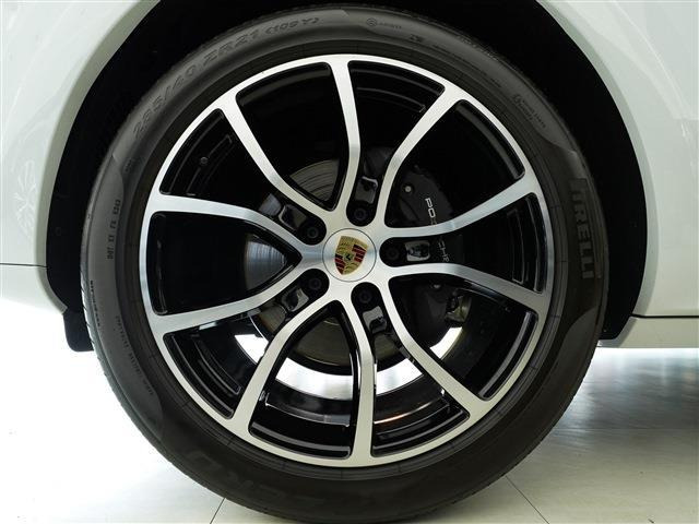 �I�v�V����:21�C���`�J�C�G���G�N�X�V���[�u�f�U�C���z�C�[��