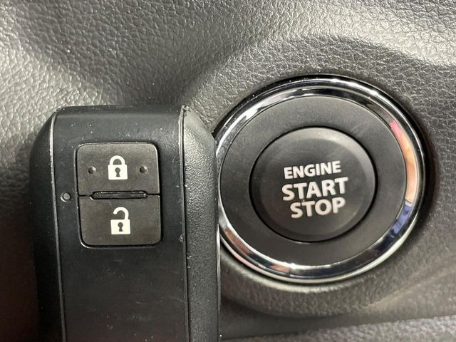 �y�L�[���X�X�^�[�g�V�X�e���z�J�o����|�P�b�g�ɓ��ꂽ�܂܂ł��h�A�̎{���E�������\�ȃX�}�[�g�L�[�𑕔��B�G���W���̃I���E�I�t�����J�M�����o���K�v����������Ƃ��Ă��֗��ł���