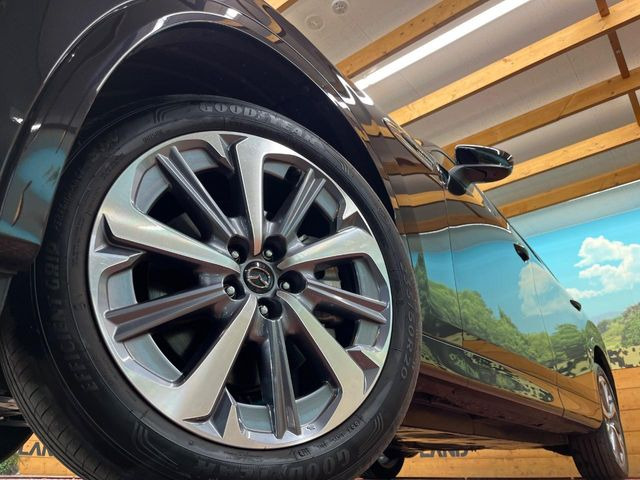 �y����20�C���`�A���~�z�C�[���z�O�ςɃ}�b�`���������A���~�z�C�[���𑕒����Ă���܂��B�e��ЊO�A���~�z�C�[����A�X�^�b�h���X�^�C�����戵�����Ă���܂��B���񂲑��k����������