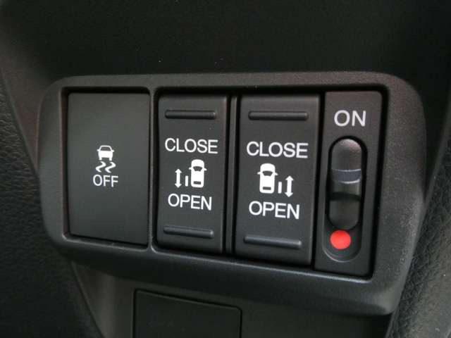 フリード1.5 e:HEV エアー EX