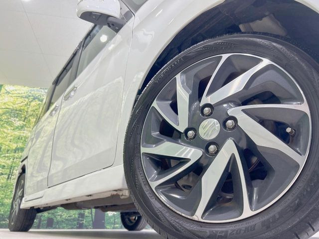 �y����15�C���`�A���~�z�C�[���z�O�ςɃ}�b�`���������A���~�z�C�[���𑕒����Ă���܂��B�e��ЊO�A���~�z�C�[����A�X�^�b�h���X�^�C�����戵�����Ă���܂��B���񂲑��k����������