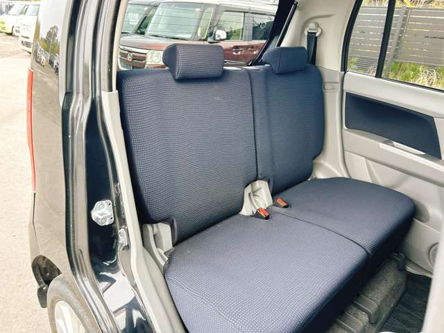 ���Ђł͌��I�������Ԃ𖈌���ʂɎd������s�Ȃ��A�����߂₷�����i�ł��񋟂��Ă���܂���