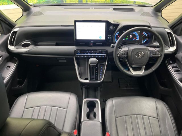 ヴォクシー1.8 ハイブリッド S-Z