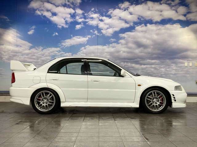 【ダイレクト販売】当店のお車はお客様より直接買取りさせていただいたお車です!修理・板金の履歴や使用状況までもご案内可能です!!また中間コストをカットして直接店舗販売致しますのでとってもお得!!!