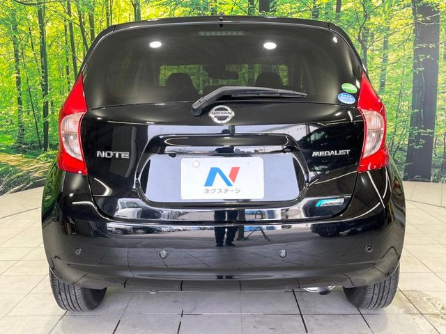 安心の最長10年・走行無制限保証(有償)をご用意。保証内容も充実はもちろん、無料点検&オイル交換や、年中無休の全国・24時間ロードサービスも付帯されておりますのでご安心下さい。