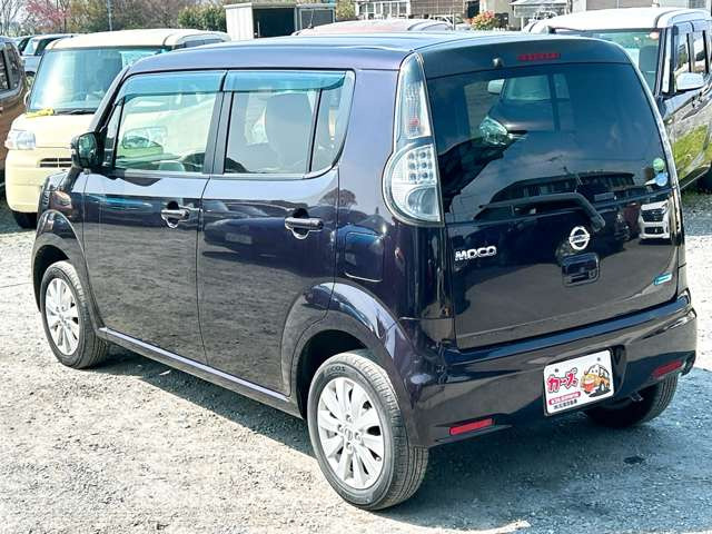 ���X�ł͌y�����Ԃ��畁�ʎԂ܂ŕ��L���I�[�����[�J�[�̎Ԏ�E�F�E�O���[�h��L�x�ɑ����Ă���܂��B