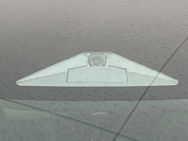 �y�z���_�Z���V���O�z���s���ɑO���̎ԗ�����F�����A�Փ˂������Ȏ��͌x��ƃu���[�L�ŏՓˉ���Ɣ�Q�y�����A�V�X�g�B�����S�Ƀh���C�u�����y���݂��������܂��B