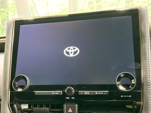 �y14�C���` �f�B�X�v���C�I�[�f�B�I�z���ʂ̃f�B�X�v���C��AppleCarPlay��AndroidAuto�����p�\�B�傫�ȉ�ʂŃX�}�z�i�r�A�v���������p���������܂���