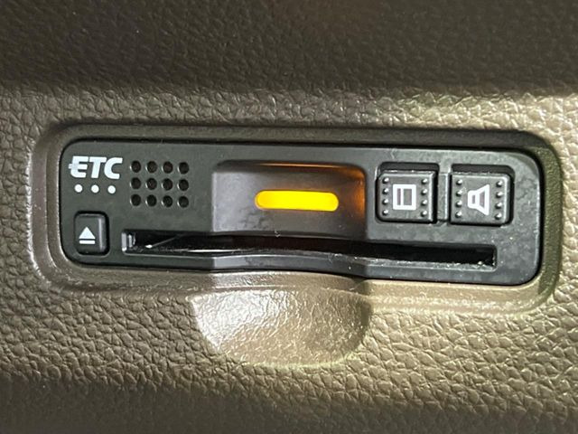 【ETC】高速道路の料金所をストレスなく通過!話題のスポットやサービスエリアに多い「スマートIC」利用時は必須のアイテムです。当店でセットアップを実施、ご納車当日からすぐにご利用いただけます!