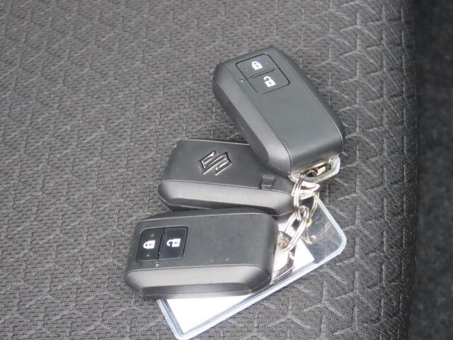 �L�[���|�P�b�g�ɓ��ꂽ�܂܂ł��G���W��ON/OFF�A�h�A�{��/�J���\���֗��ȃX�}�[�g�L�[�t�ł���