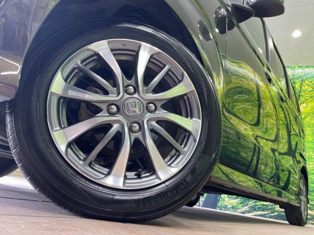 �y����14�C���`�A���~�z�C�[���z�O�ςɃ}�b�`���������A���~�z�C�[���𑕒����Ă���܂��B�e��ЊO�A���~�z�C�[����A�X�^�b�h���X�^�C�����戵�����Ă���܂��B���񂲑��k����������