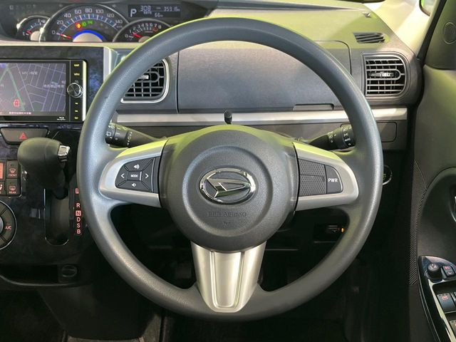 �y�X�e�A�����O�X�C�b�`�z�^�]���A�O������ڐ������炷���ƂȂ��A�I�[�f�B�I���̑��삪�\�ȕ֗��@�\!���S&���K�ȃh���C�u�����o���Ă���܂���