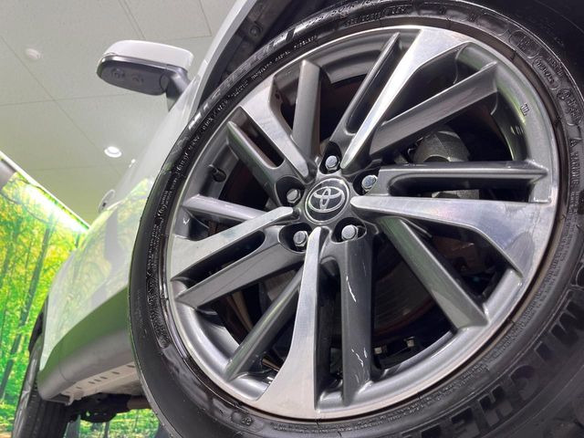 �y����18�C���`�A���~�z�C�[���z�O�ςɃ}�b�`���������A���~�z�C�[���𑕒����Ă���܂��B�e��ЊO�A���~�z�C�[����A�X�^�b�h���X�^�C�����戵�����Ă���܂��B���񂲑��k����������